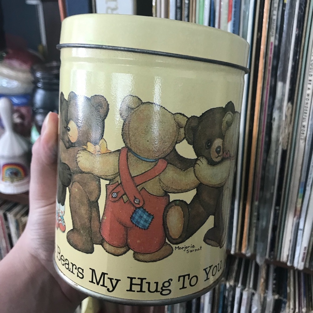 1984 W S C C bear tin